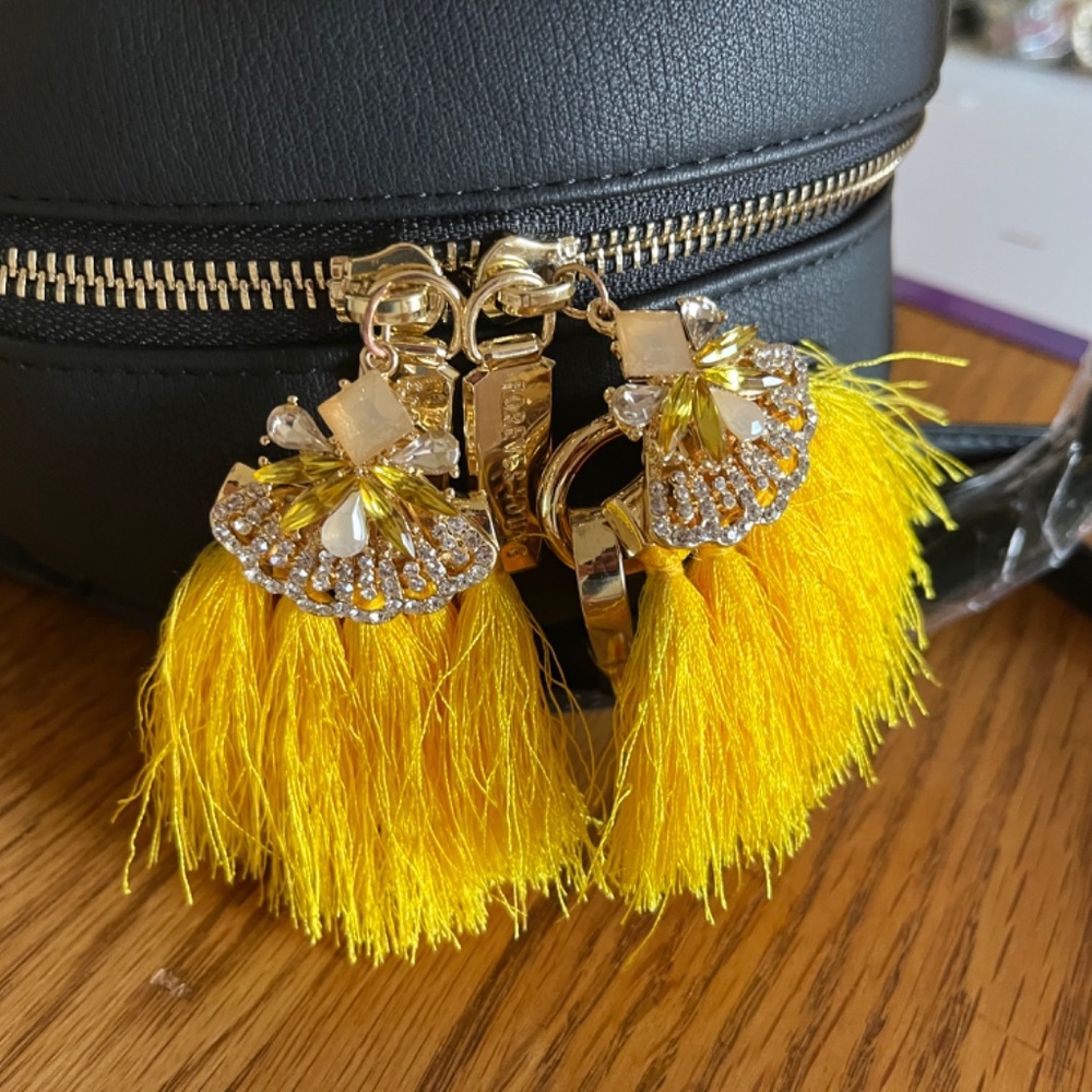 Handmade, brand new, jewelry embellished shoulder bag - Picture 6 of 11